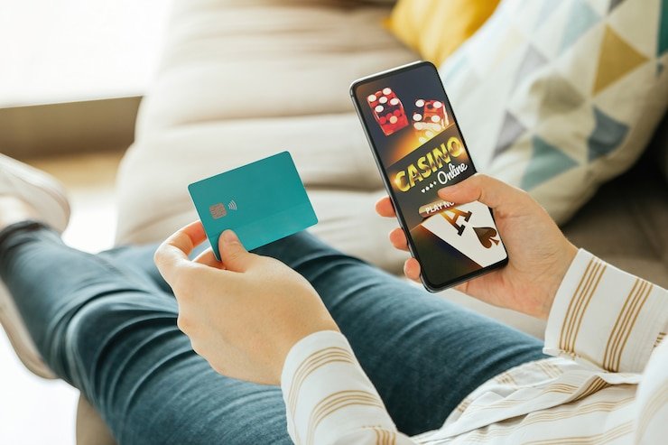Filipino players enjoying ki88 mobile sports betting and casino games